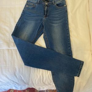 Never worn Missguided mid-rise skinny jeans